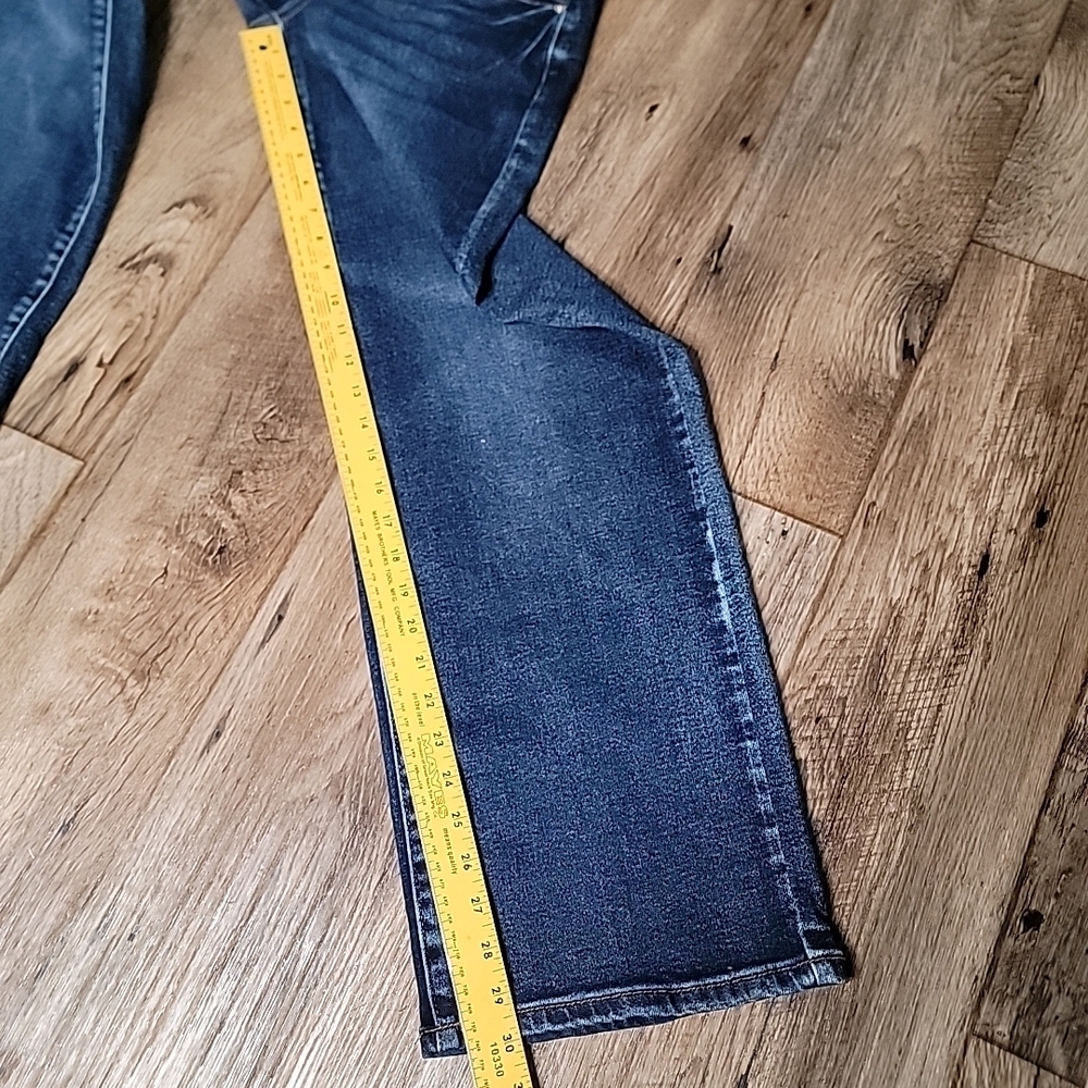 Wide Leg Denim Jeans - Picture 5 of 9